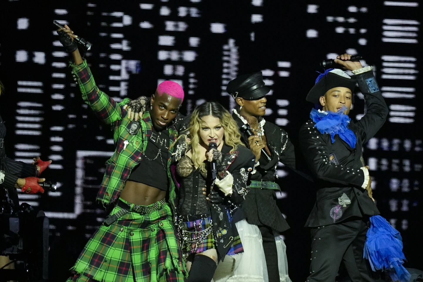 Madonna deslumbró en su concierto de Copacabana (+fotos)