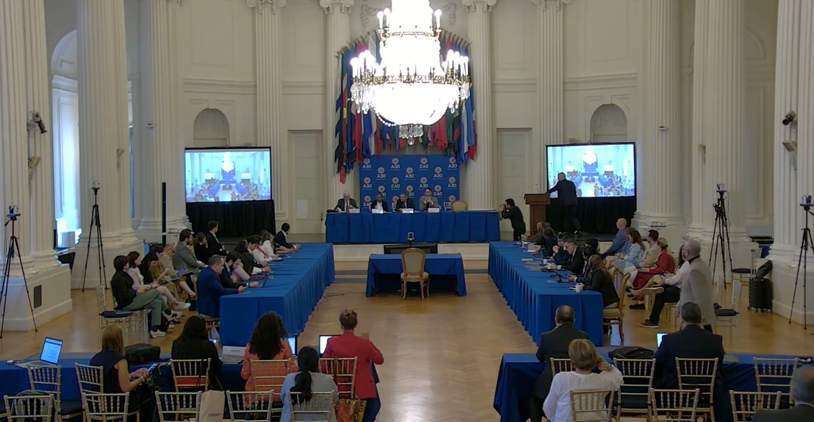 Panel de la OEA pide a fiscal de la CPI “abrir investigaciones contra personas específicas por delitos de lesa humanidad en Venezuela”