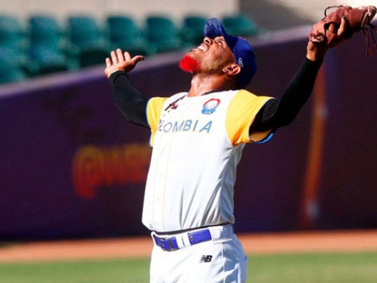 Líderes reforzará su bullpen con Jhon Peluffo