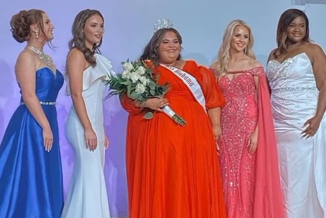 la joven que ganó un concurso de belleza en EEUU y pesa 150 kilos