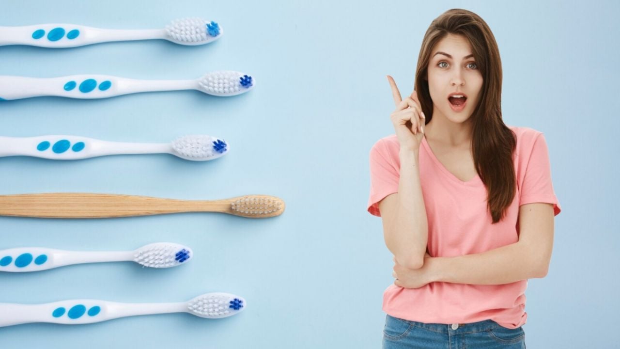La insólita razón por la que debes usar dos cepillos de dientes