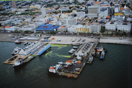 Dos personas fueron detenidas por las autoridades tras ser descubiertas filmando con un dron en las instalaciones del Terminal Lacustre Comandante Supremo Hugo Rafael Chávez Frías, conocido anteriormente como el malecón del municipio Maracaibo.