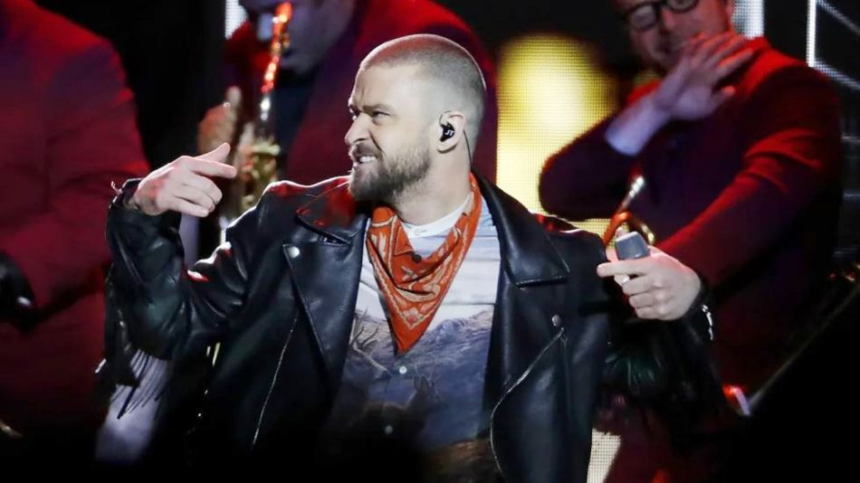 Según publicó el sitio de la revista People, Timberlake, de 43 años, fue arrestado por el Departamento de Policía de Sag Harbor, en Long Island y será procesado por el hecho.