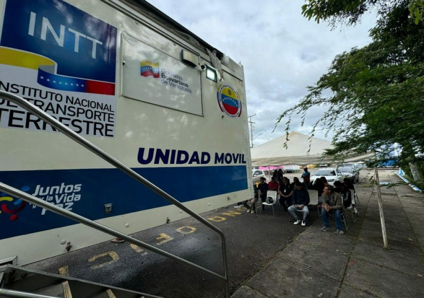 Durante esta jornada, que se lleva a cabo desde el pasado 17 de junio los usuarios y usuarias pueden realizar diversos trámites vehiculares.