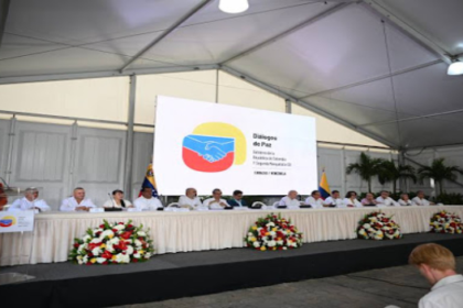 En una declaración conjunta, expresaron su compromiso con la «búsqueda de un acuerdo de paz para Colombia», e invitaron al país andino a «hacer suyo y participar de este proceso de manera constructiva».