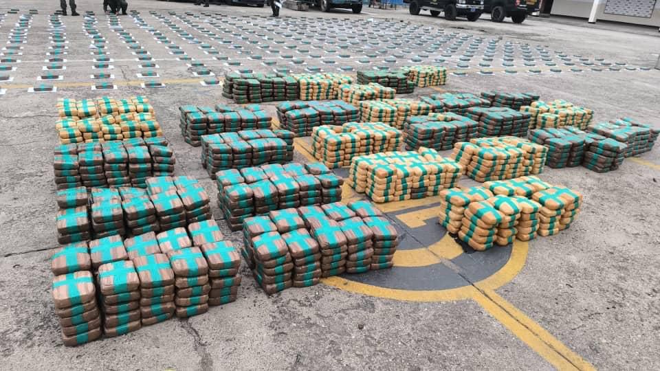 FANB incauta más de mil 800 panelas de marihuana en Sucre