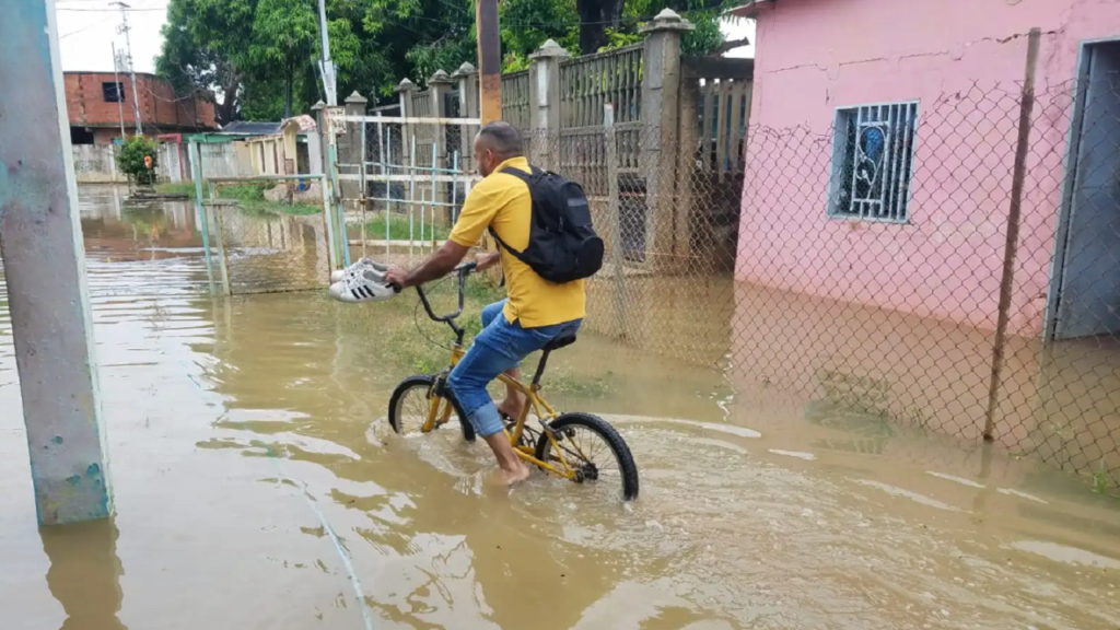 Lluvias dejaron 46 viviendas inundadas en Cabimas