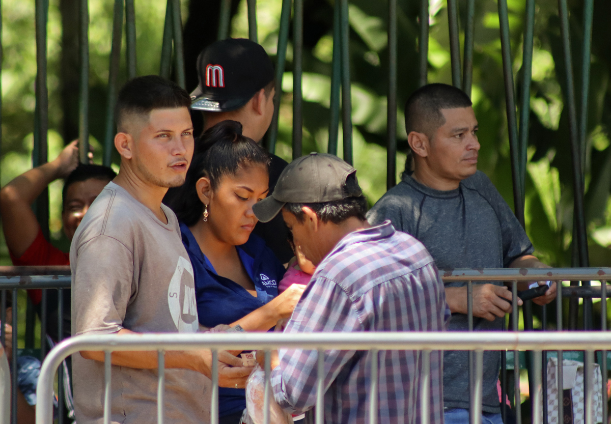 México reporta caída de 32 % de las peticiones de refugio en frontera sur de enero a abril