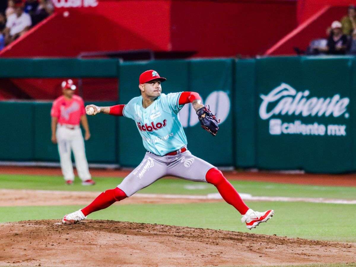 ¡Intratable! Erick Leal dominó a placer a Pericos de Puebla