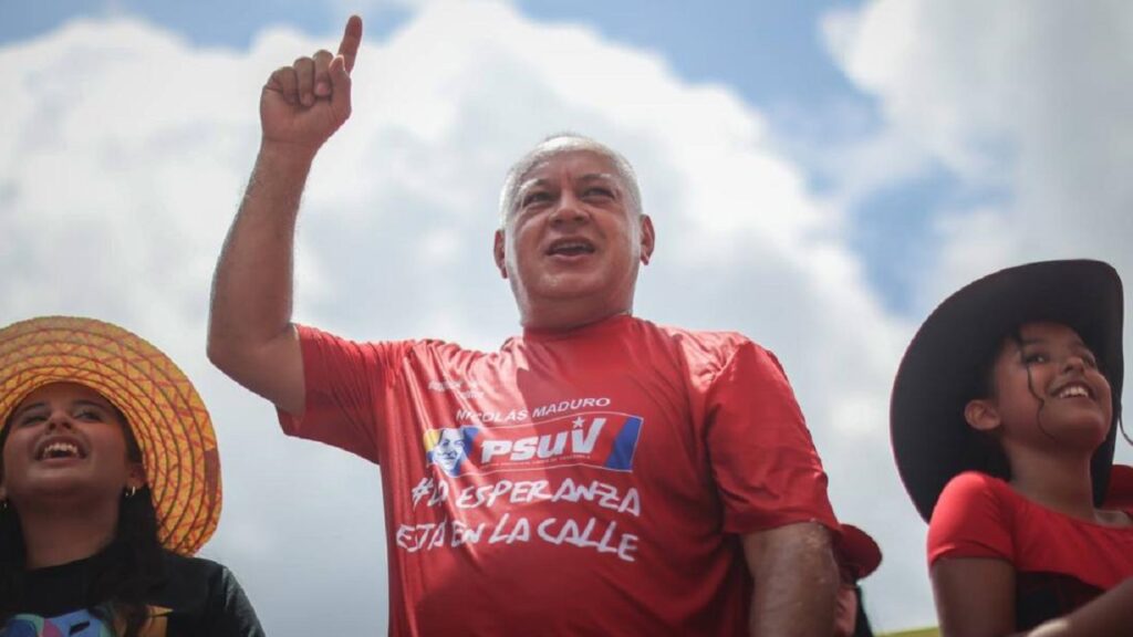 Diosdado Cabello llama a los padres a evitar que sus hijos caigan en la violencia