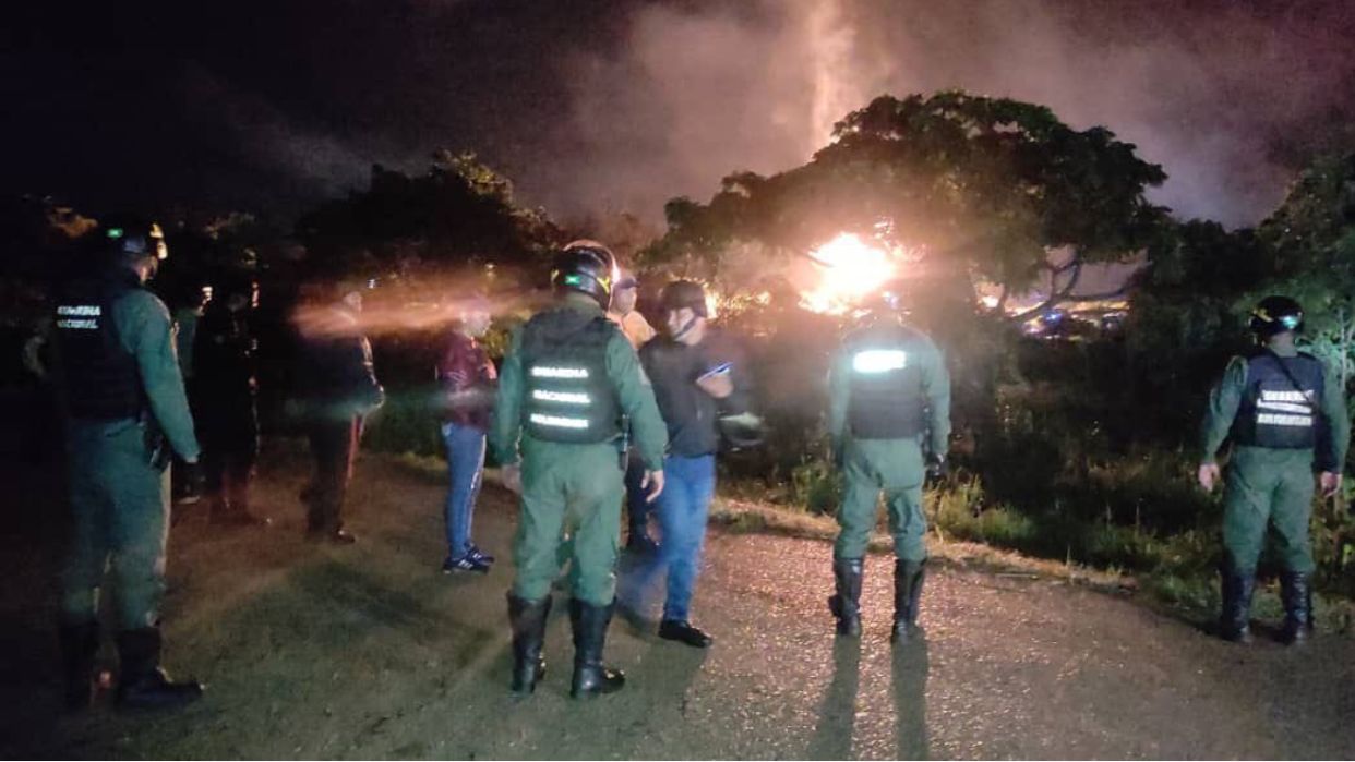 Explotó tubería de gas en carretera de Anaco