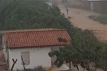 Margarita: Fuertes lluvias inundan Robledal +VIDEO