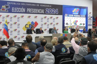 El anuncio fue como parte de un primer boletín con 80% de transmisión de las actas.