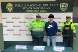 Los hechos ocurrieron, en  la cuadra 4 de la avenida Bernardo Alcedo de Lima, cuando el detenido se encontraba extorsionando a mujeres que laboran en dicha avenida.