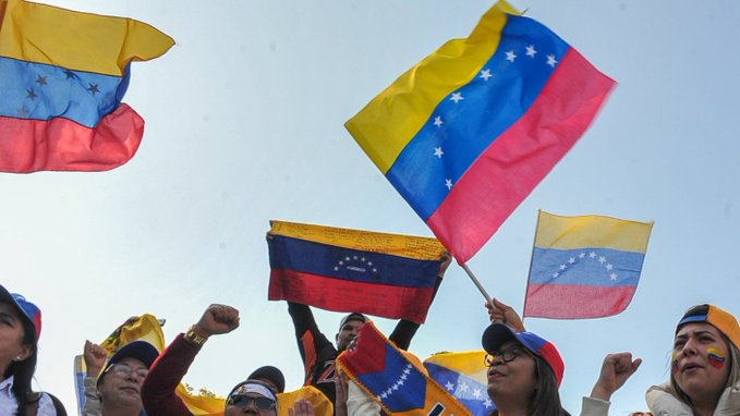 Chile libera a venezolanos de procedimientos para poder salir.