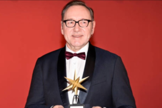 No es la primera vez que Italia reconoce a Spacey, ya que en 2022 recibió el premio del Museo del Cine de Turín (norte) donde además impartió una clase magistral.