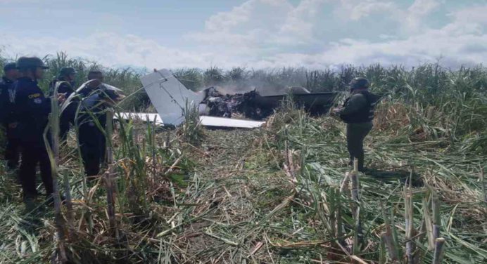 Mueren 2 mexicanos en Venezuela tras accidente de avioneta utilizada para narcotráfico