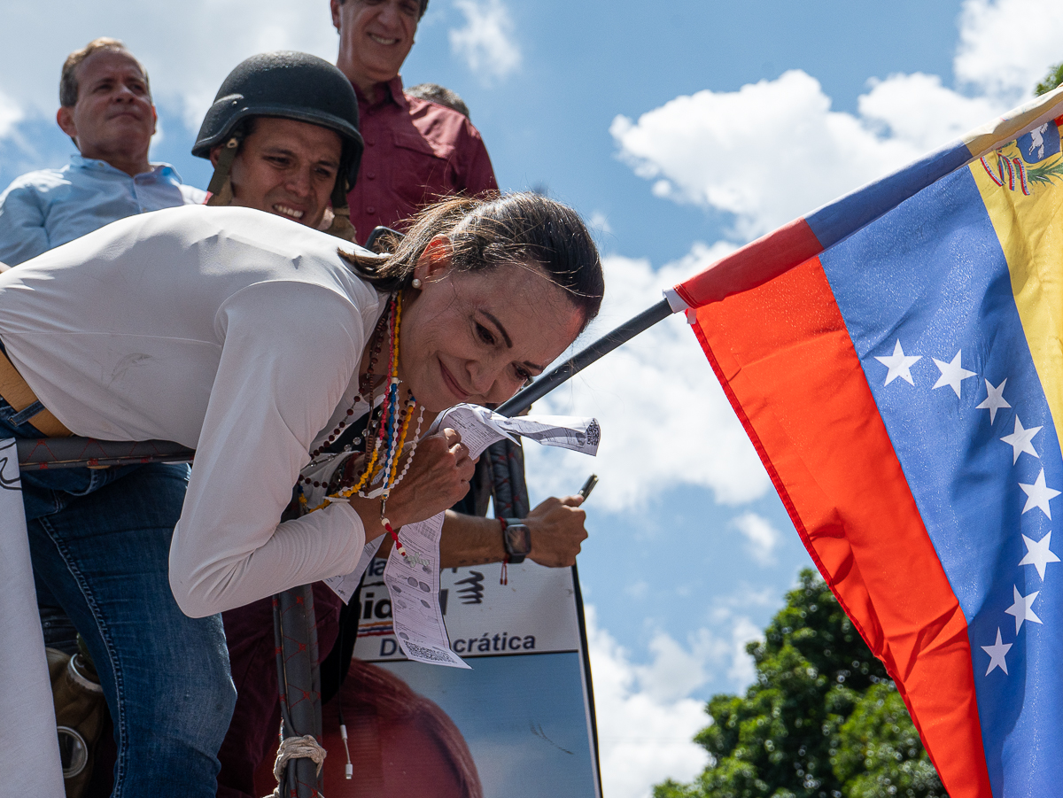 María Corina Machado agradece apoyo de mujeres de Ecuador