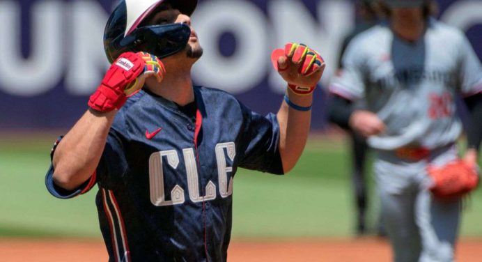 Andrés Giménez destacó en triunfo de Cleveland