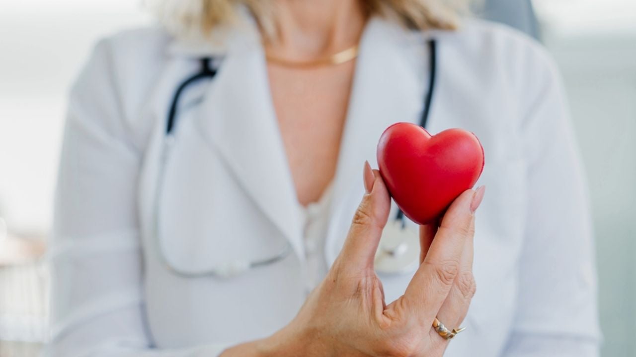 La planta medicinal que regula la presión, quita taquicardias y reduce los infartos de corazón