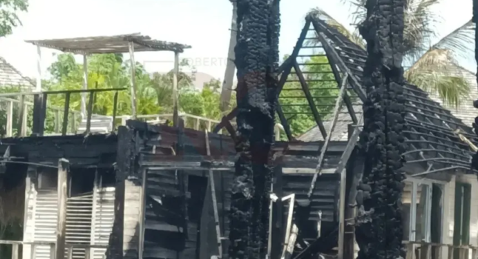 Mansión de Marc Anthony fue arrasada por las llamas en República Dominicana