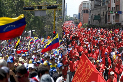 Por su parte, el Partido Socialista Unido de Venezuela (PSUV, también convocó a una movilización de calle, aseverando que lo harán para defender la verdad.