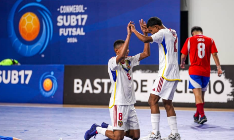 El partido inició con alta intensidad por ambos equipos. No obstante, Chile se adelantó en el marcador al minuto 10 con un tanto de Matías Pinto. A la selección venezolana le tocó venir de atrás para sellar la remontada.