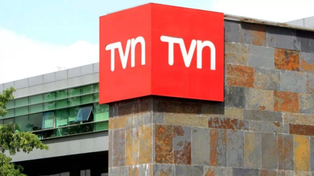 En un comunicado, TVN explicó que según el último reporte disponible, las autoridades venezolanas habrían decidido deportarlos, de acuerdo a lo indicado por el embajador de Chile, Jaime Gazmuri, quien siguió el caso.