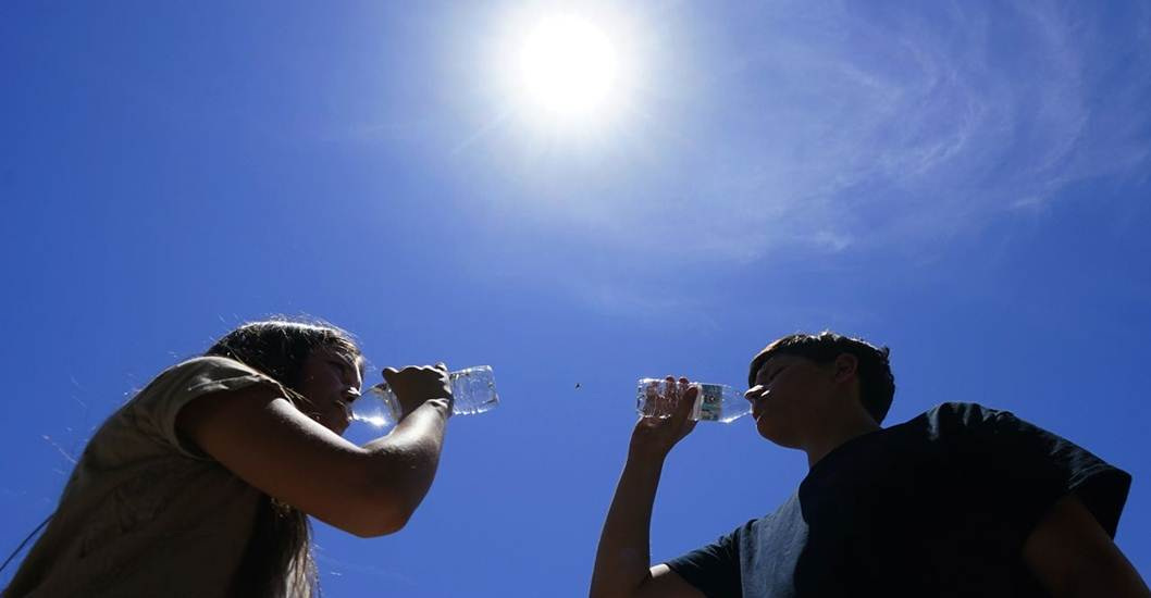 Las altas temperaturas que se han presentado en los últimos días en el país, seguirán subiendo esta semana debido a la declinación solar.