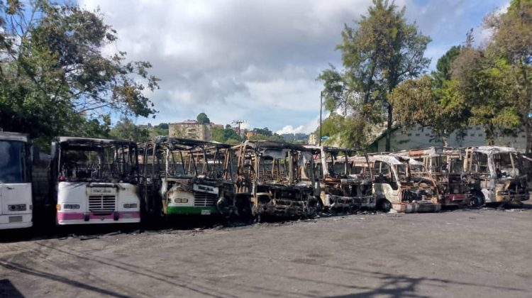 Incendio en los Teques