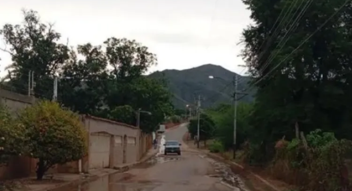 Vecinos de El Alto de Las Barrancas piden parar bote de agua