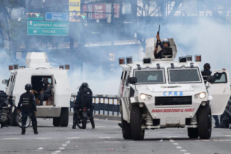 Foro Penal contabiliza 1.102 detenidos, 100 de ellos adolescentes, desde el inicio de las protestas tras las elecciones