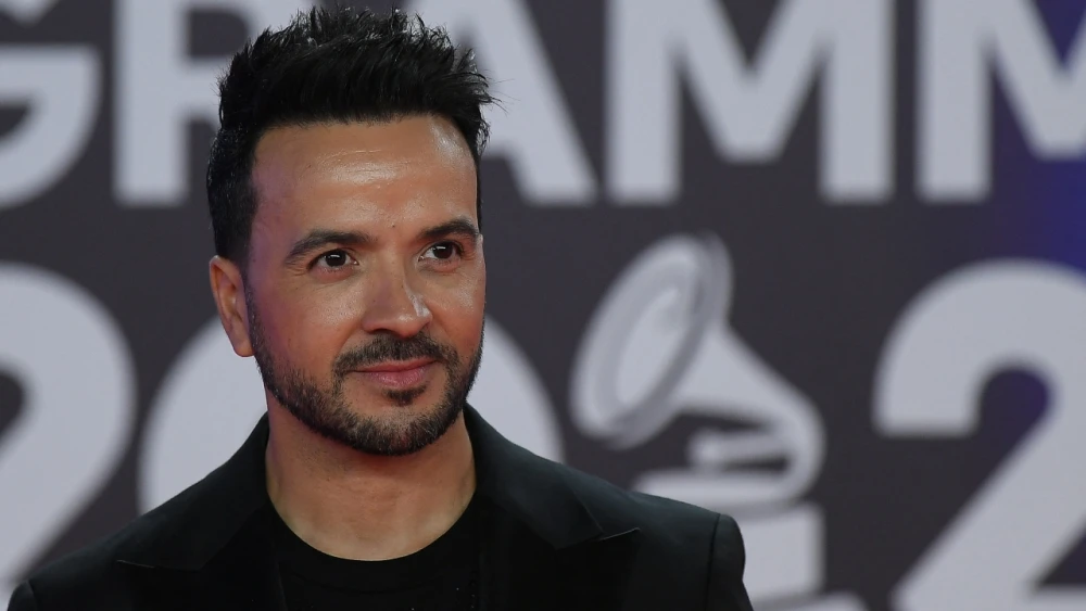 Luis Fonsi lanza tema de su película sobre trata de personas (+video)