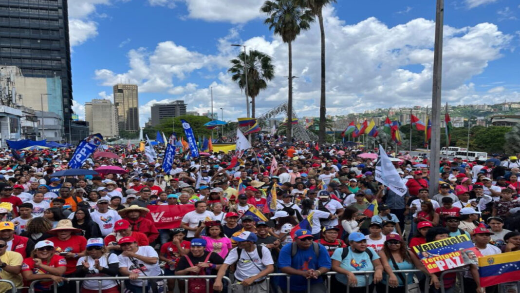 Oficialismo se movilizó en Caracas