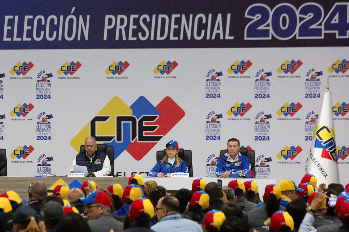 CNE rechaza sanciones de EEUU contra dos de sus funcionarios