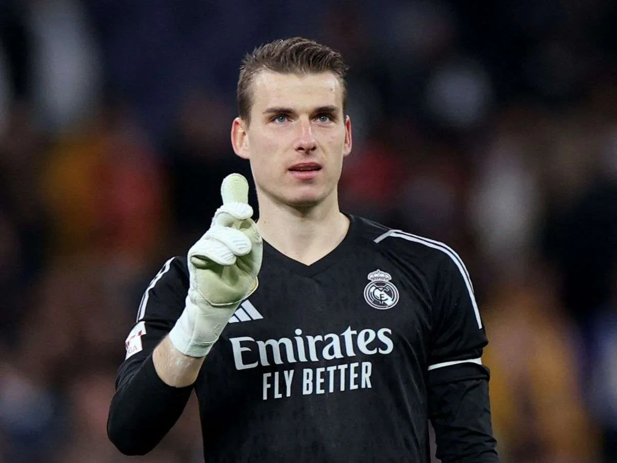 Lunin se queda en el Real Madrid hasta 2028