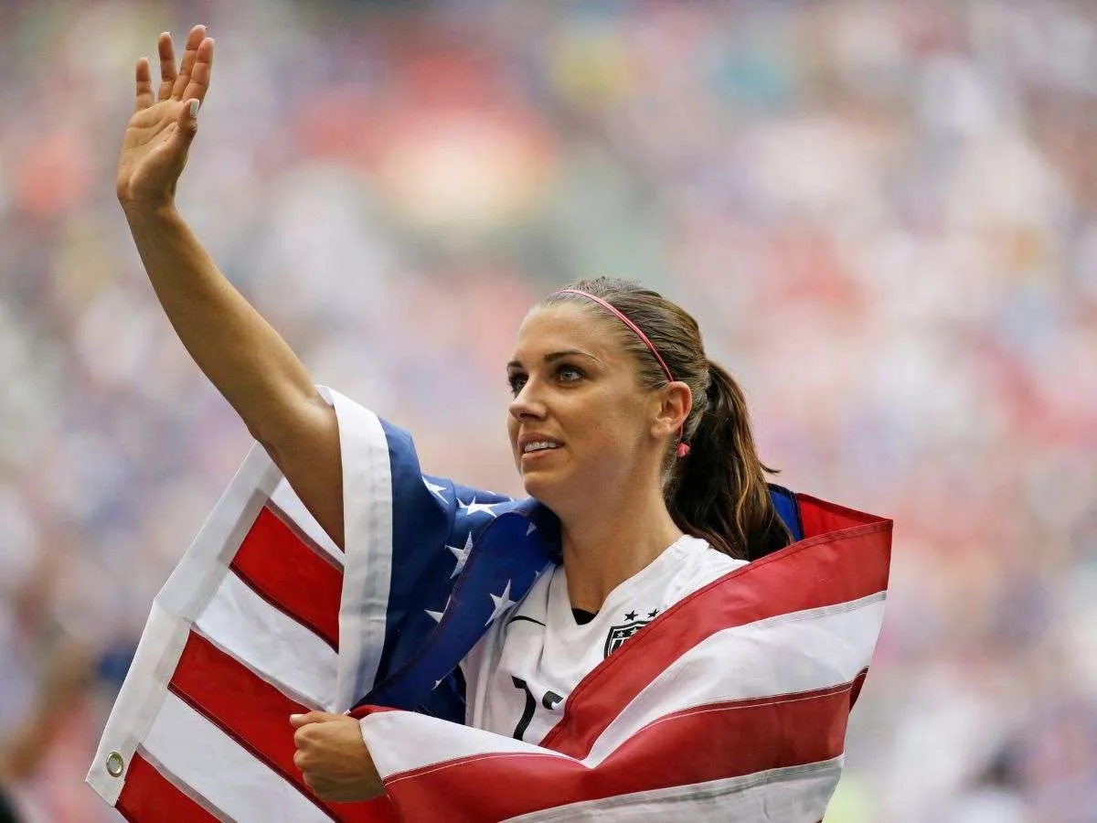 Alex Morgan anunció su retiro del fútbol