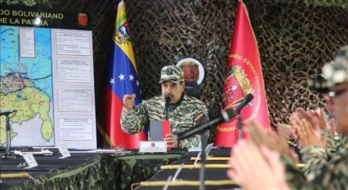 Maduro ordena a militares reforzar planes antiterroristas contra EEUU y España