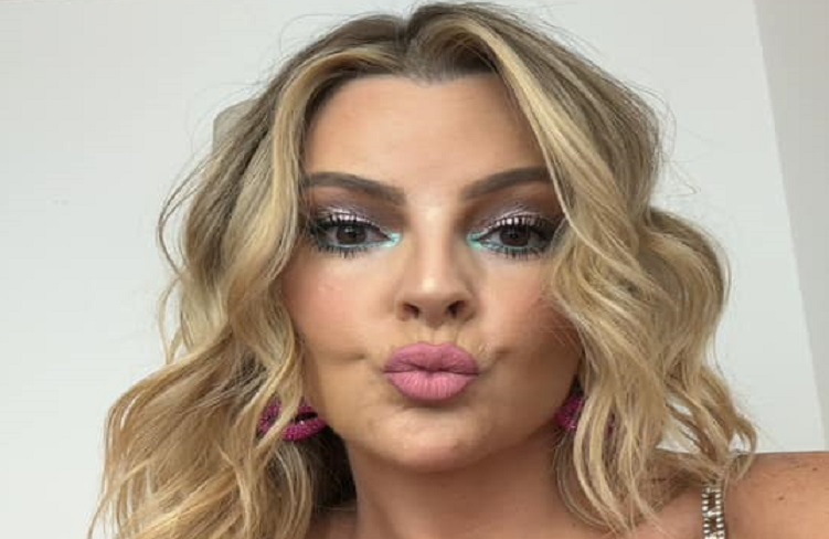 Marjorie de Sousa se mostró tras retirarse los implantes