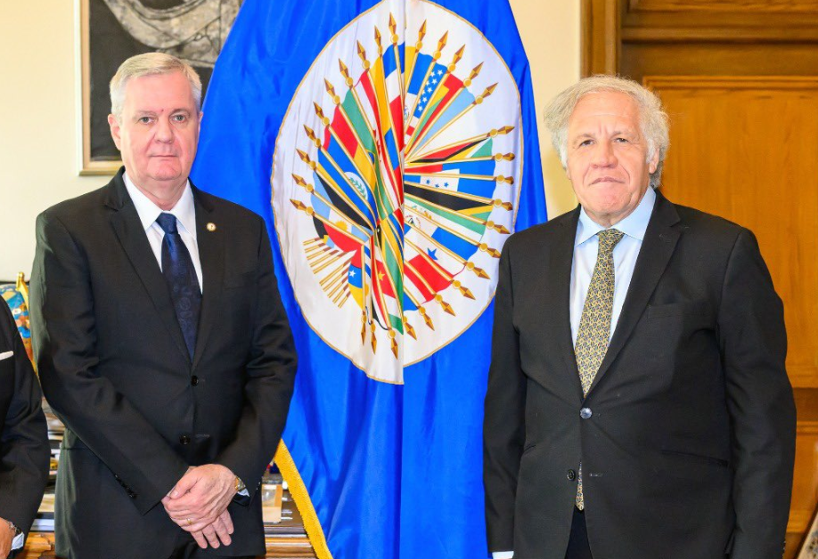 Almagro sobre exilio de Edmundo González: Venezuela no necesita un preso político más