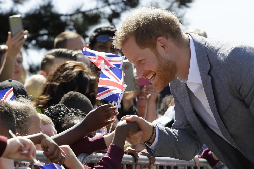 La realeza británica felicita al príncipe Harry por sus 40 años