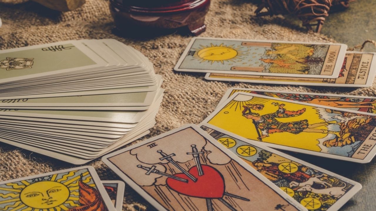 Las cartas del Tarot predicen los 5 signos que encontrarán un NUEVO amor al inicio de septiembre