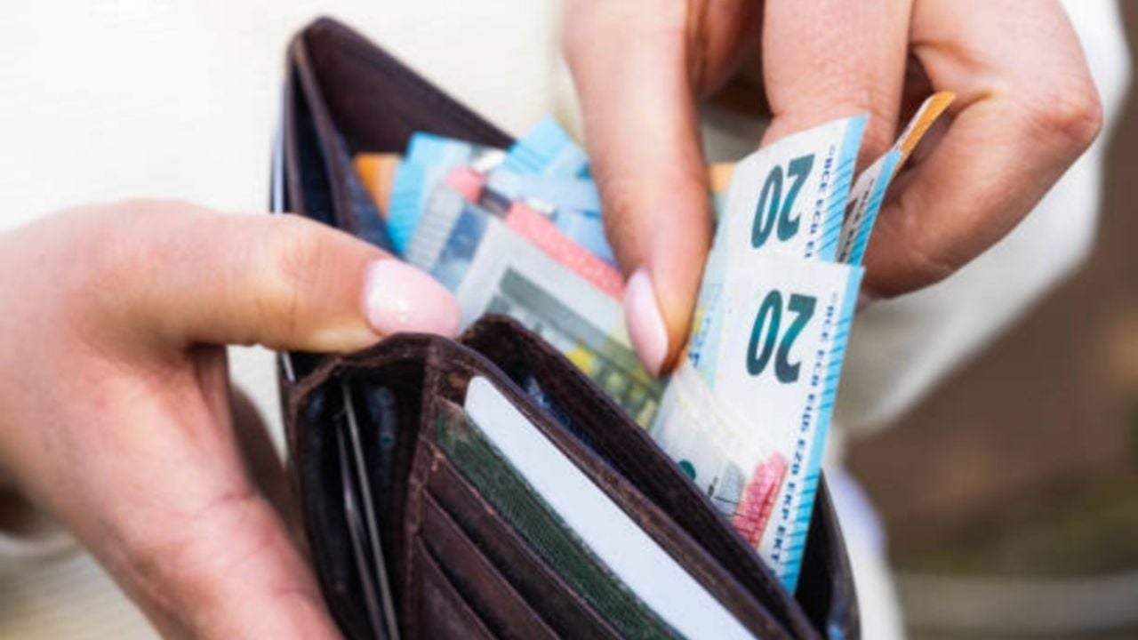 ¿Cómo debes ordenar los billetes de tu cartera para atraer RIQUEZA en septiembre?