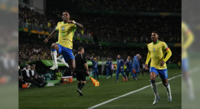 Rodrygo anota y Brasil vence 1-0 a Ecuador