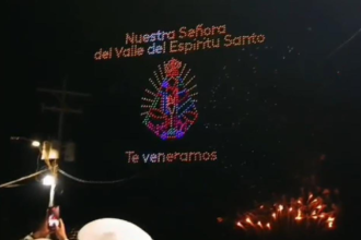 Espectacular show de drones en honor a la Virgen del Valle