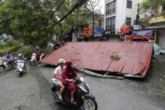 El resto de víctimas mortales, la mayoría debido a la caída de árboles o ahogados por las inundaciones, sucedieron en varias provincias del norte del país, apunta el ente.