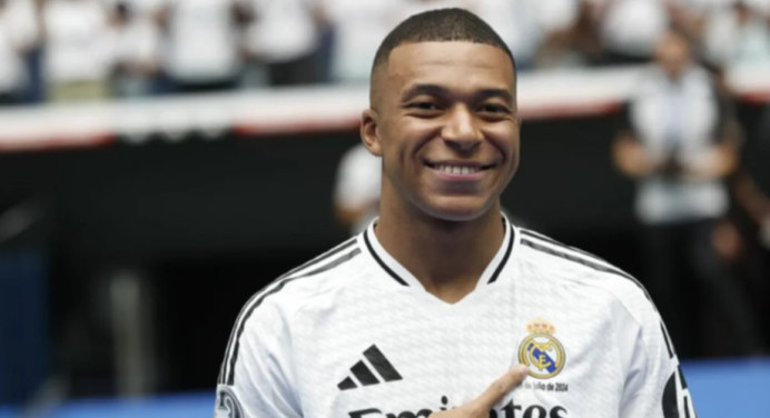 Mbappé y Ramos coincidieron en el PSG en las temporadas 2021-22 y 2022-23. Jugaron juntos 51 partidos.