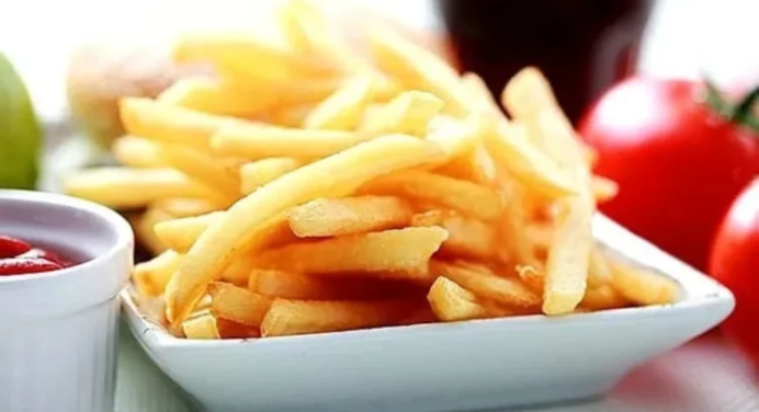 ¡Deliciosas! Tus papas fritas quedarán crujientes con estas técnicas