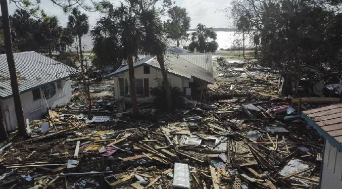 El último recuento oficial de víctimas las cifraba en un total de 93 muertos en seis estados. El más afectado es Carolina del Norte donde los funcionarios contabilizaron 36 muertos, 25 en Carolina del Sur, incluidos dos bomberos; 17 en Georgia; 11 en Florida; dos en Virginia; y otras dos en Tennessee.