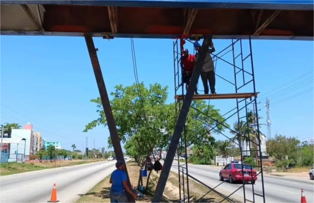 Avanzan mejoras en la pasarela de Villa Rosa